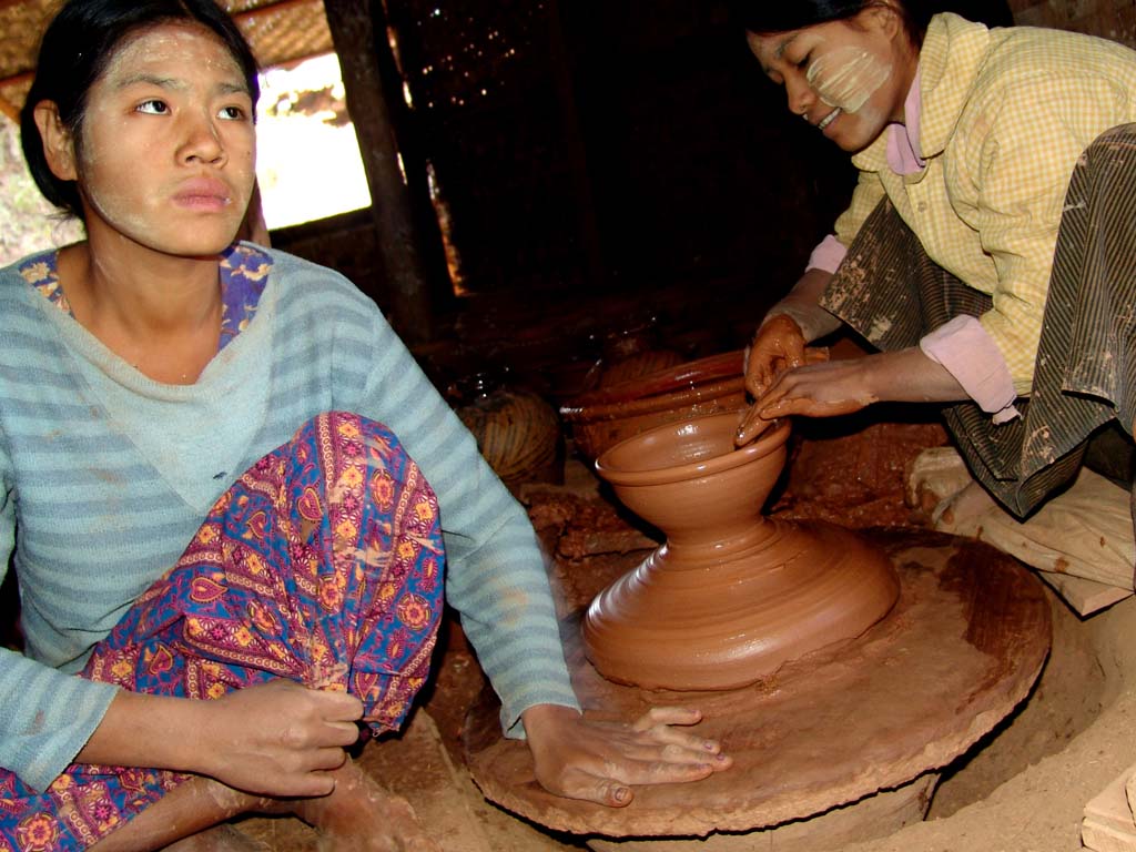 Pottery Workers Kyaukmyaung