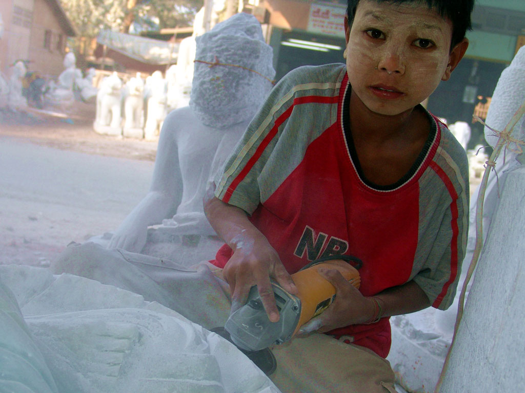 Mandalay, Stone carving