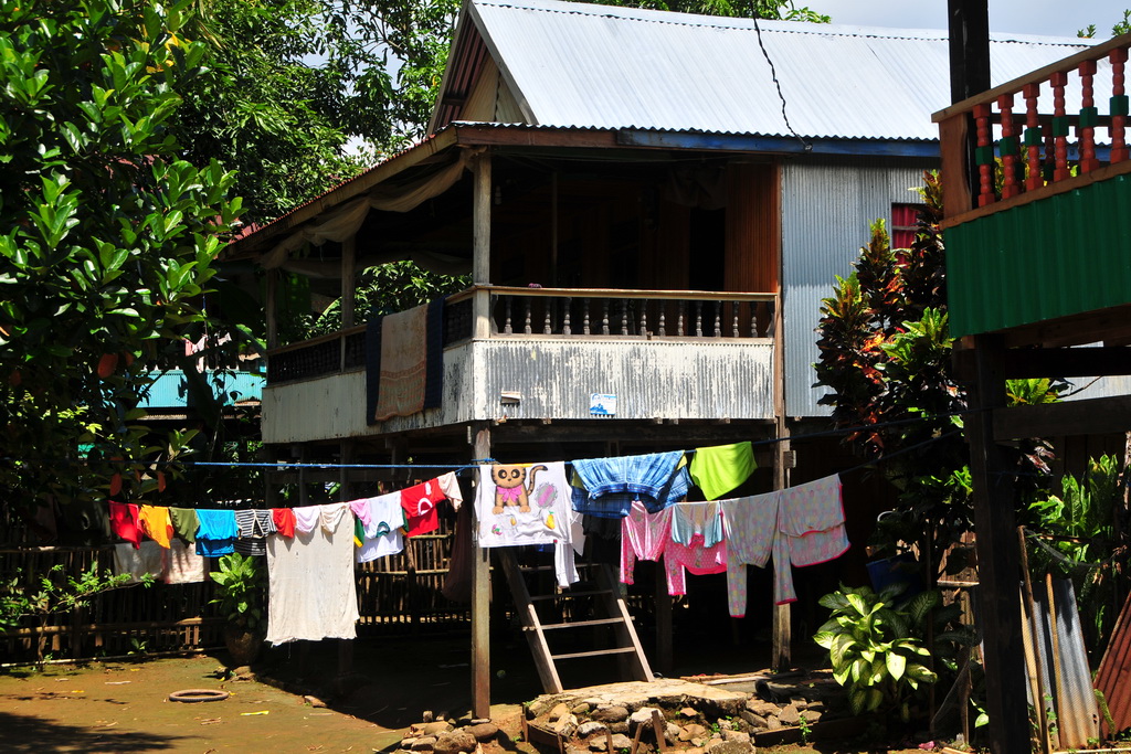 Bugis Houses, Lakkang